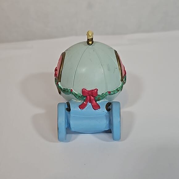 Disney Cinderella's Carriage Vintage Figurine - Picture 4 of 8